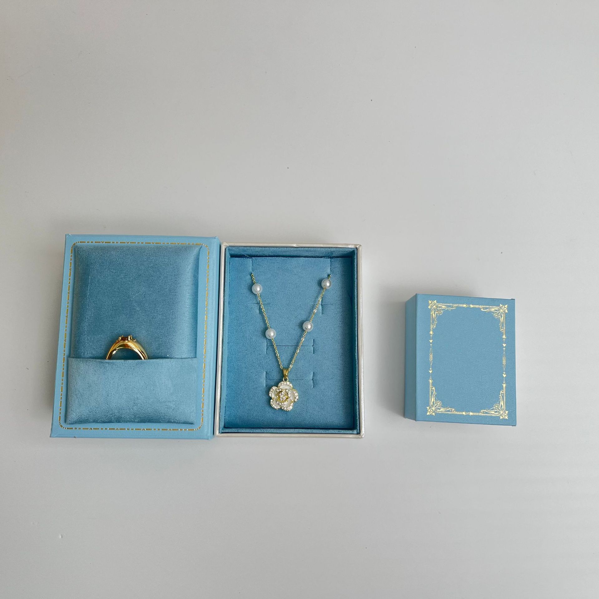 Jewelry Making Journal - صندوق مجوهرات مغناطيسي على شكل كتاب،