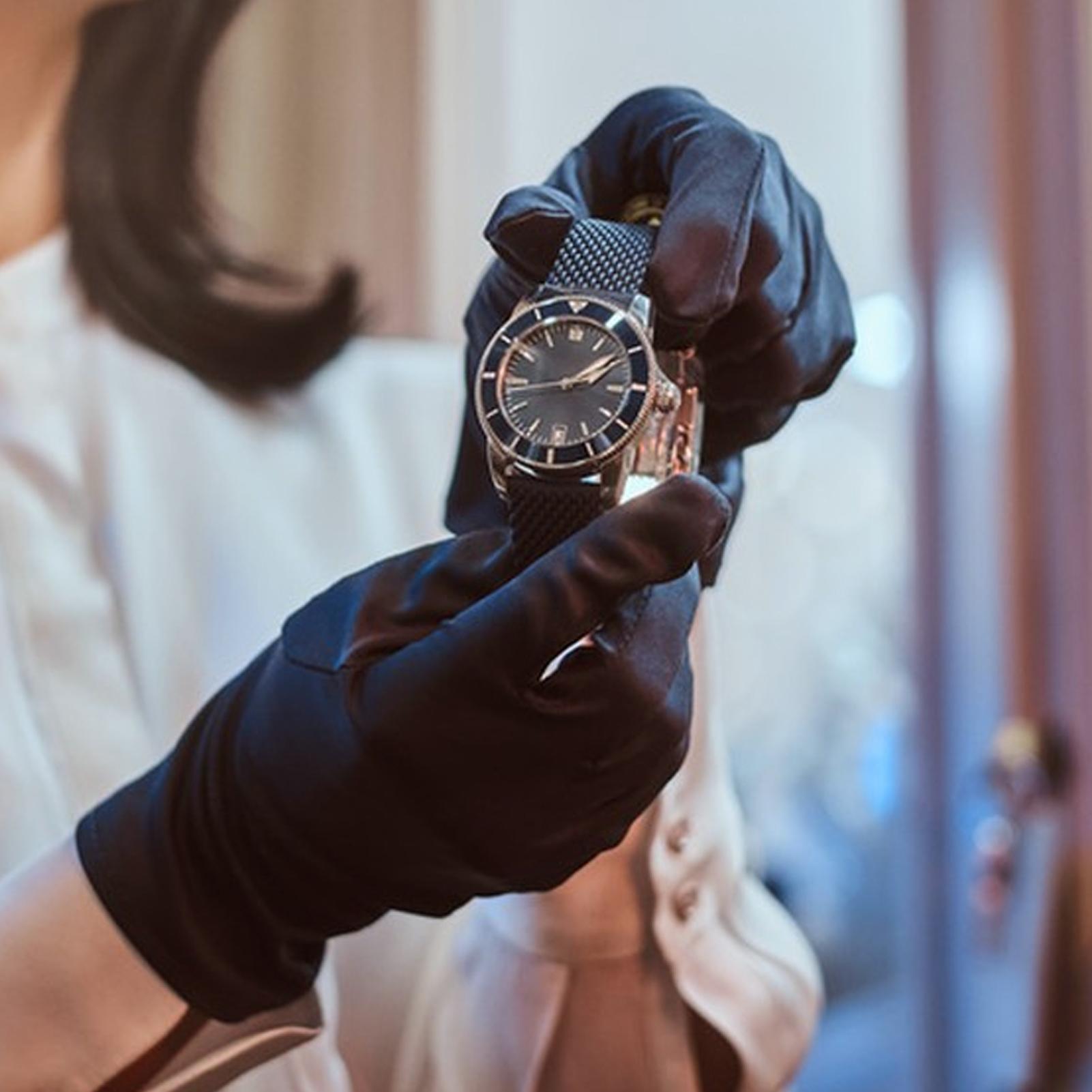 قفازات مجوهرات سوداء ناعمة عصر - مراجعة Jewelry Making Gloves وسعره